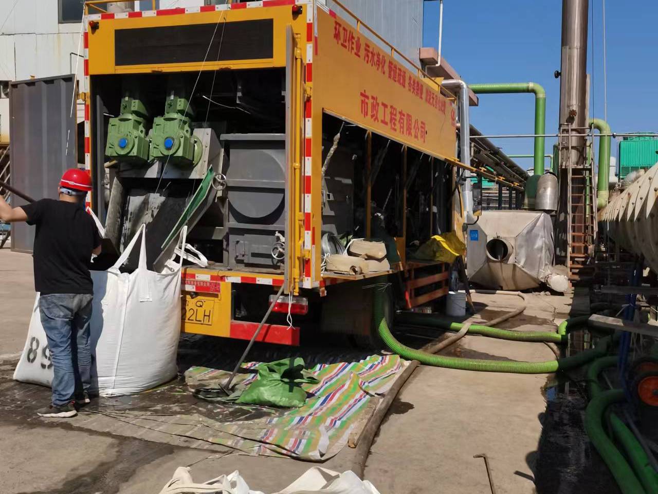 郾城淤泥压干处理